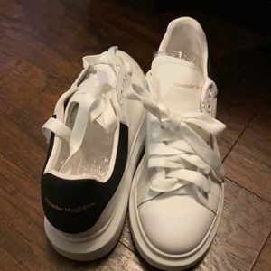 Alexander McQueen Shoes. White and black tail.